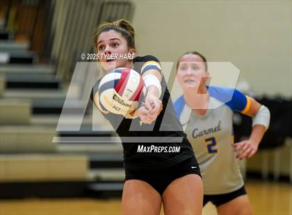 Thumbnail 3 in Floyd Central vs. Carmel (Avon Classic) photogallery.