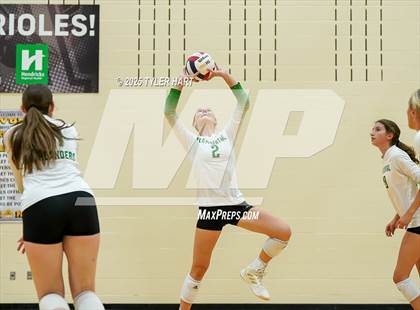 Thumbnail 2 in Floyd Central vs. Carmel (Avon Classic) photogallery.
