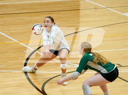 Thumbnail 1 in Floyd Central vs. Carmel (Avon Classic) photogallery.
