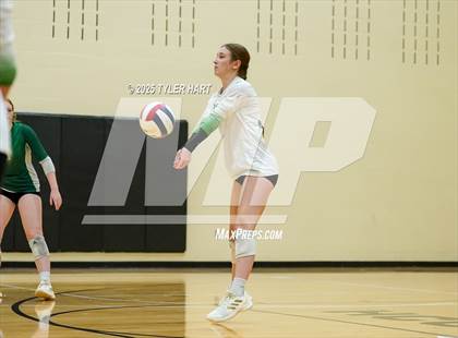 Thumbnail 1 in Floyd Central vs. Carmel (Avon Classic) photogallery.