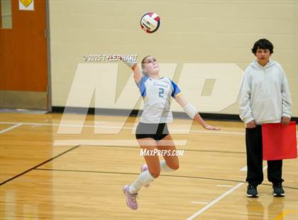 Thumbnail 2 in Floyd Central vs. Carmel (Avon Classic) photogallery.