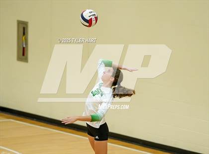 Thumbnail 2 in Floyd Central vs. Carmel (Avon Classic) photogallery.