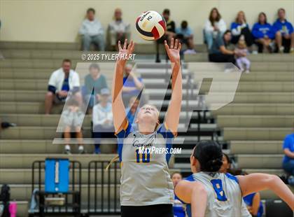 Thumbnail 2 in Floyd Central vs. Carmel (Avon Classic) photogallery.