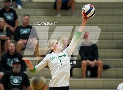 Thumbnail 1 in Floyd Central vs. Carmel (Avon Classic) photogallery.