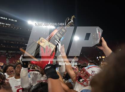 Thumbnail 1 in Garfield vs. Roosevelt (East LA Classic) photogallery.