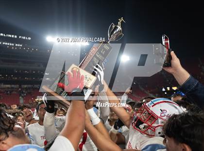 Thumbnail 2 in Garfield vs. Roosevelt (East LA Classic) photogallery.
