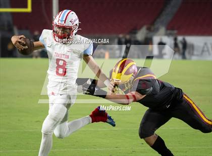 Thumbnail 2 in Garfield vs. Roosevelt (East LA Classic) photogallery.