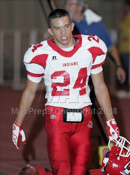Thumbnail 1 in Burroughs vs. Crescenta Valley photogallery.