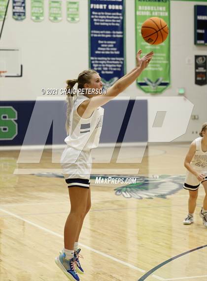 Thumbnail 1 in Pine View @ Ridgeline photogallery.