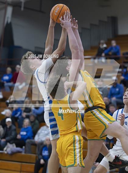Thumbnail 3 in Normal University vs. Bismarck-Henning/Rossville-Alvin photogallery.