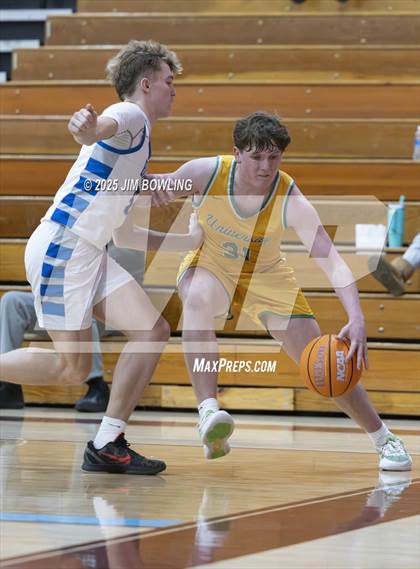 Thumbnail 1 in Normal University vs. Bismarck-Henning/Rossville-Alvin photogallery.
