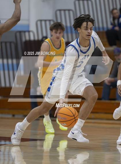 Thumbnail 2 in Normal University vs. Bismarck-Henning/Rossville-Alvin photogallery.
