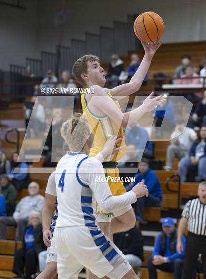 Thumbnail 1 in Normal University vs. Bismarck-Henning/Rossville-Alvin photogallery.