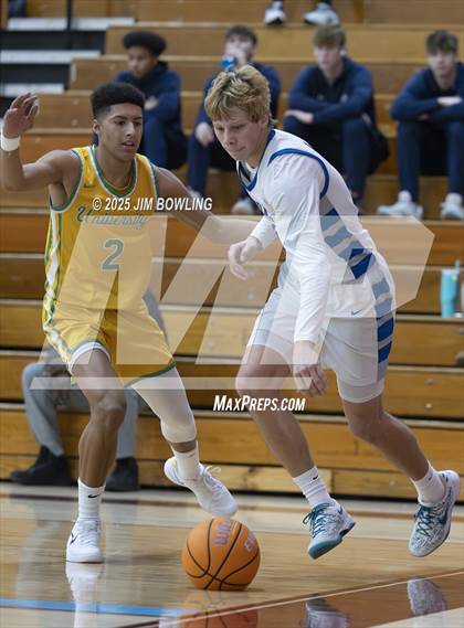 Thumbnail 2 in Normal University vs. Bismarck-Henning/Rossville-Alvin photogallery.