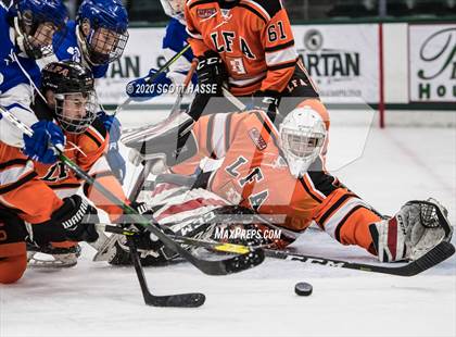 Thumbnail 3 in Lake Forest Academy vs. Catholic Central  photogallery.