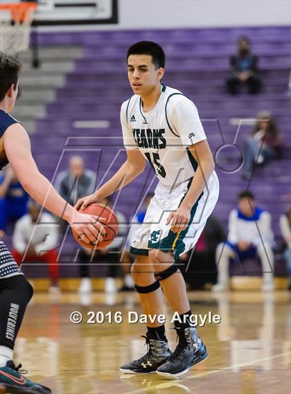 Thumbnail 1 in Hunter vs. Kearns (Riverton Holiday Tournament) photogallery.