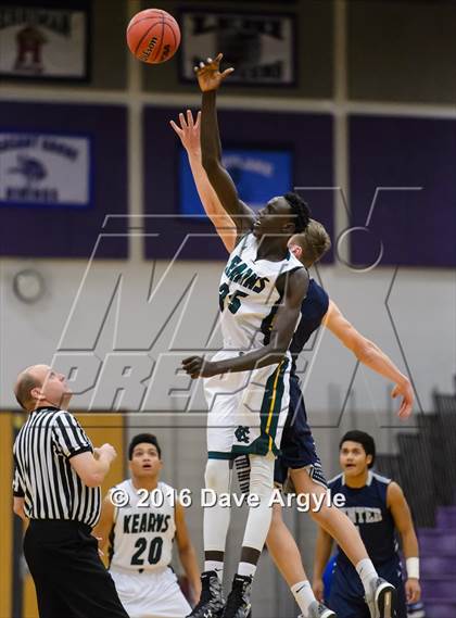 Thumbnail 1 in Hunter vs. Kearns (Riverton Holiday Tournament) photogallery.