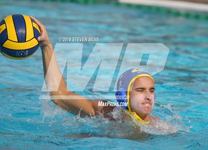 Thumbnail 3 in Grossmont vs. La Jolla (CIF SoCal Regional D2 Semifinal) photogallery.