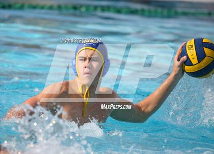 Thumbnail 2 in Grossmont vs. La Jolla (CIF SoCal Regional D2 Semifinal) photogallery.