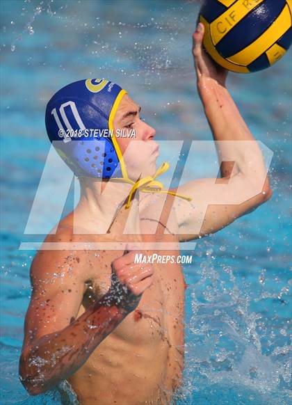 Thumbnail 2 in Grossmont vs. La Jolla (CIF SoCal Regional D2 Semifinal) photogallery.