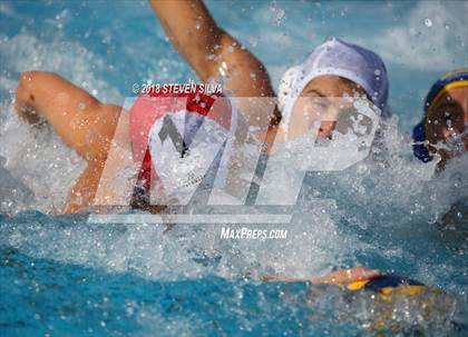 Thumbnail 3 in Grossmont vs. La Jolla (CIF SoCal Regional D2 Semifinal) photogallery.