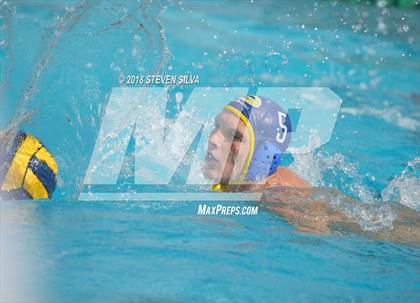 Thumbnail 3 in Grossmont vs. La Jolla (CIF SoCal Regional D2 Semifinal) photogallery.