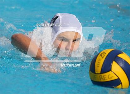 Thumbnail 1 in Grossmont vs. La Jolla (CIF SoCal Regional D2 Semifinal) photogallery.