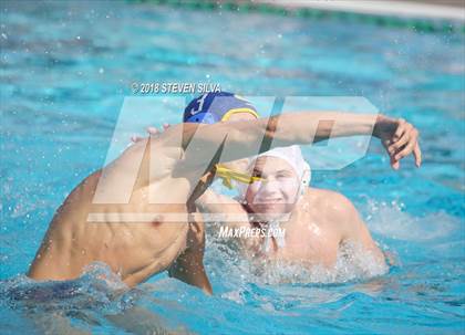 Thumbnail 3 in Grossmont vs. La Jolla (CIF SoCal Regional D2 Semifinal) photogallery.