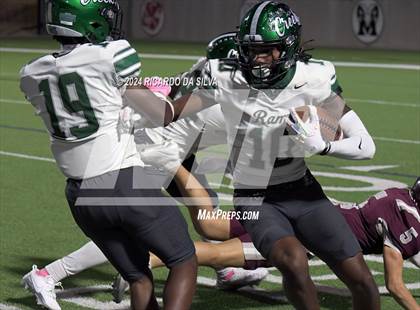 Thumbnail 3 in Cinco Ranch vs Mayde Creek photogallery.