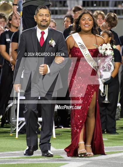 Thumbnail 3 in Cinco Ranch vs Mayde Creek photogallery.