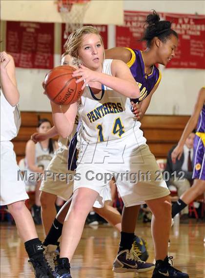 Thumbnail 2 in Live Oak vs Maxwell (Love of the Game Invitational) photogallery.