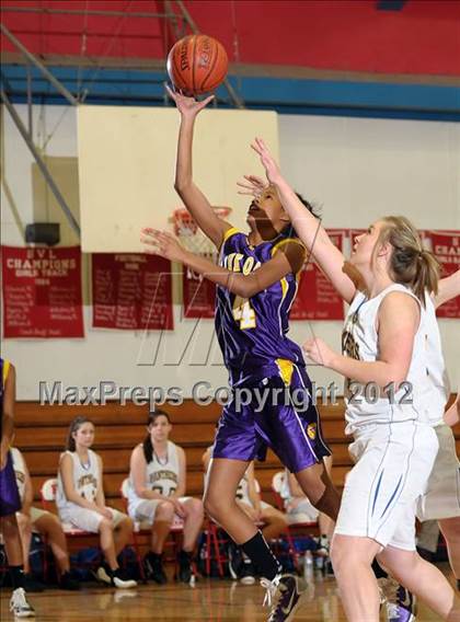Thumbnail 2 in Live Oak vs Maxwell (Love of the Game Invitational) photogallery.
