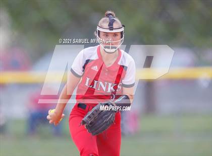 Thumbnail 3 in Lincoln High @ Pius X photogallery.