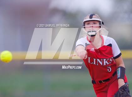 Thumbnail 3 in Lincoln High @ Pius X photogallery.