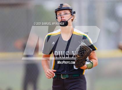 Thumbnail 3 in Lincoln High @ Pius X photogallery.
