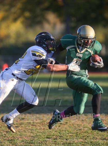 Thumbnail 3 in Arapahoe @ Bear Creek photogallery.