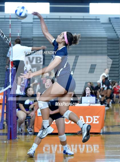 Thumbnail 2 in Archbishop Mitty vs. Kamehameha (Durango Fall Classic) photogallery.