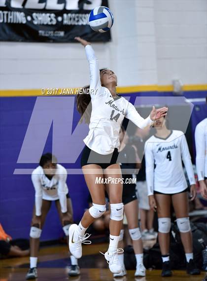 Thumbnail 3 in Archbishop Mitty vs. Kamehameha (Durango Fall Classic) photogallery.