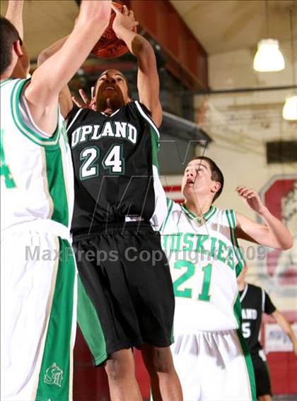 Thumbnail 3 in South Hills vs. Upland (Covina Christmas Classic) photogallery.