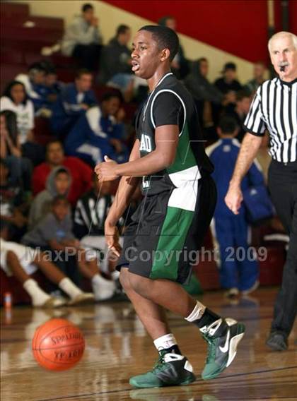 Thumbnail 3 in South Hills vs. Upland (Covina Christmas Classic) photogallery.