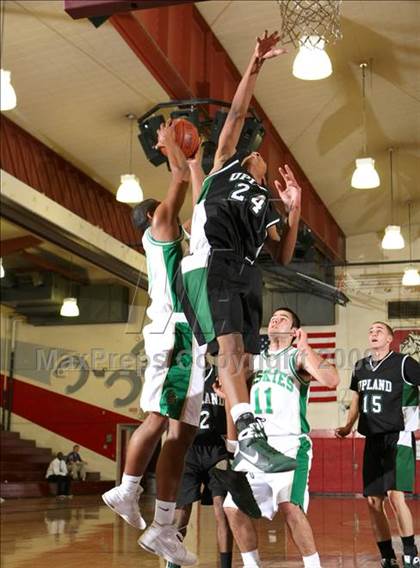 Thumbnail 1 in South Hills vs. Upland (Covina Christmas Classic) photogallery.