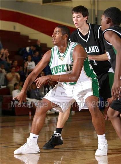 Thumbnail 3 in South Hills vs. Upland (Covina Christmas Classic) photogallery.