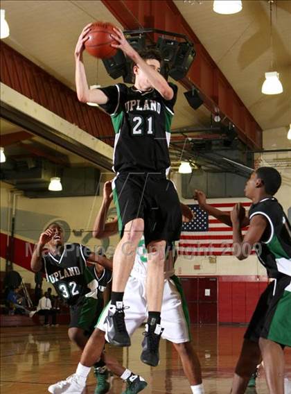 Thumbnail 1 in South Hills vs. Upland (Covina Christmas Classic) photogallery.