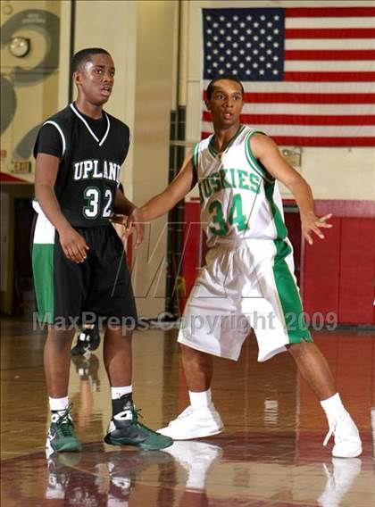 Thumbnail 2 in South Hills vs. Upland (Covina Christmas Classic) photogallery.