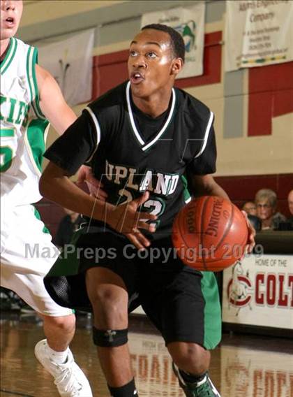 Thumbnail 2 in South Hills vs. Upland (Covina Christmas Classic) photogallery.