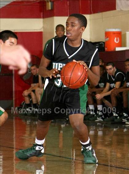 Thumbnail 2 in South Hills vs. Upland (Covina Christmas Classic) photogallery.
