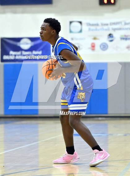 Thumbnail 3 in Grant vs. Wood (Les Curry Invitational) photogallery.