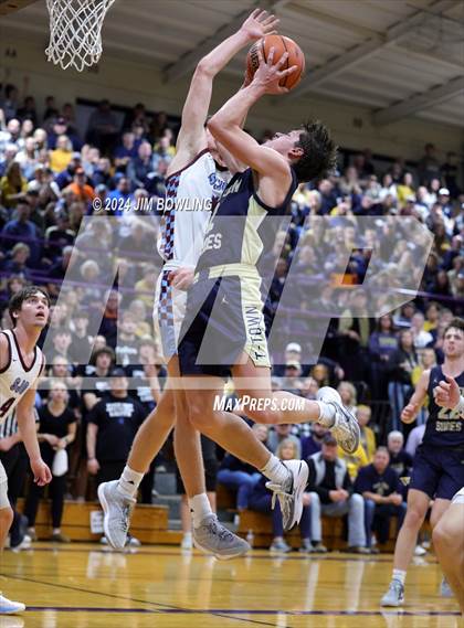Thumbnail 2 in Teutopolis vs St Joseph-Ogden (IHSA 2A Sectional Final) photogallery.