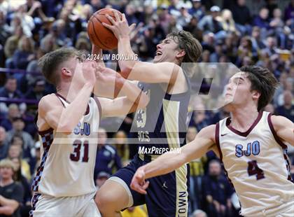 Thumbnail 1 in Teutopolis vs St Joseph-Ogden (IHSA 2A Sectional Final) photogallery.
