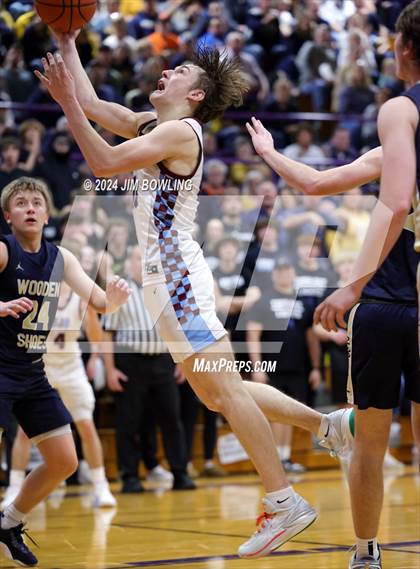 Thumbnail 2 in Teutopolis vs St Joseph-Ogden (IHSA 2A Sectional Final) photogallery.